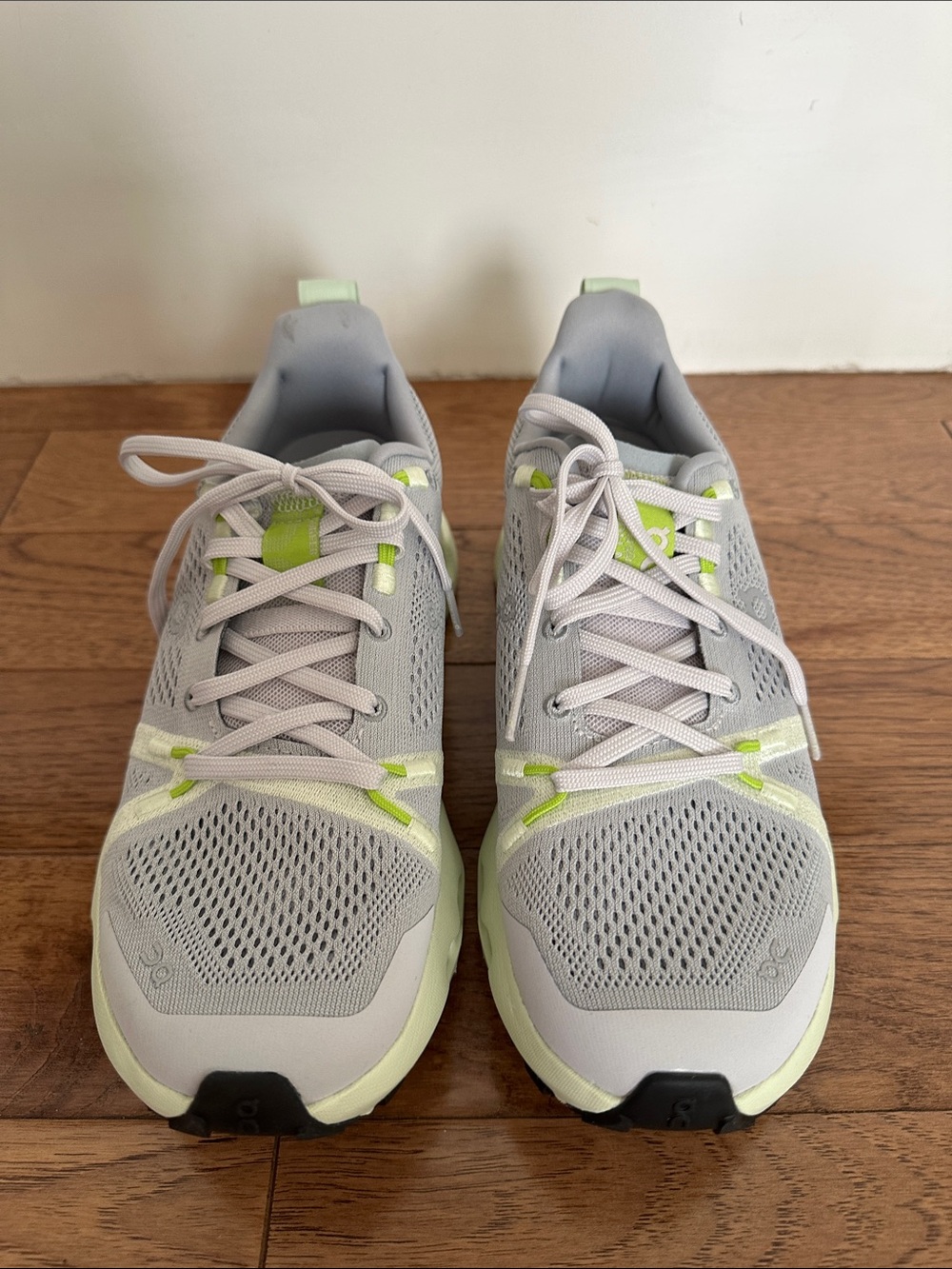 On Cloud Cloudsurfer Trail. Size 8. NWT